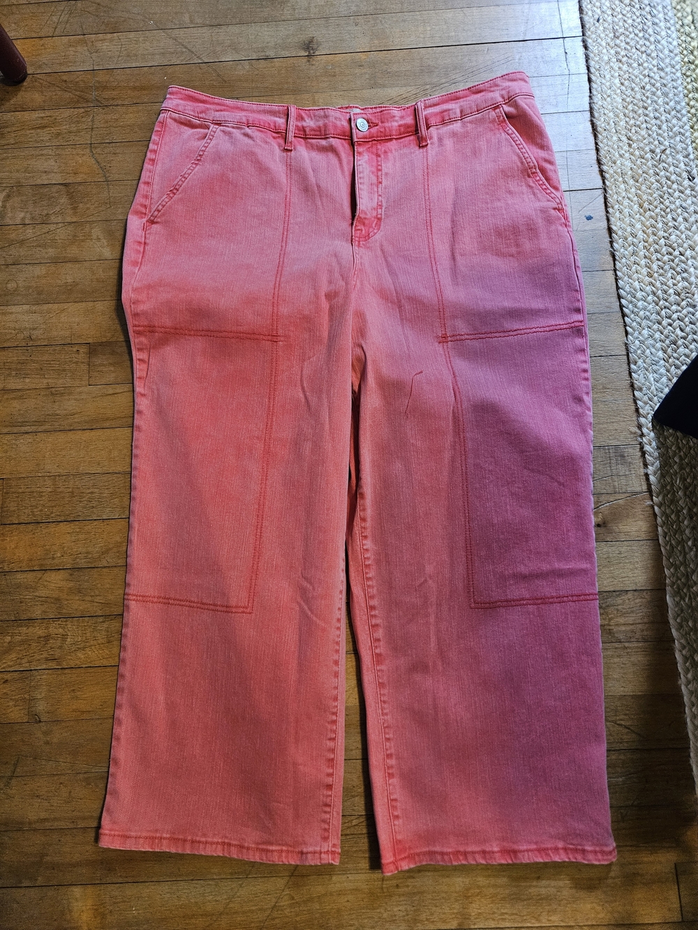 LOGO by Lori Goldstein Teaberry  Cropped Sunfaded Wide Leg Jeans Sz 18